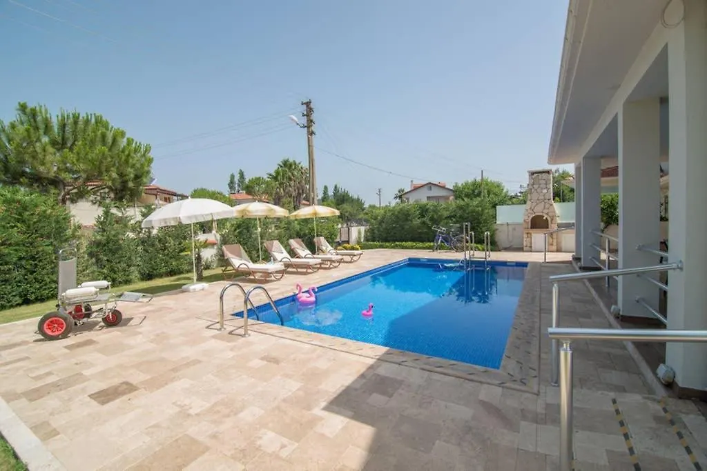 Crescent Twins- Blue Vılla Dalyan 0*,