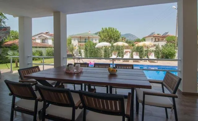 Crescent Twins- Blue Vılla Dalyan